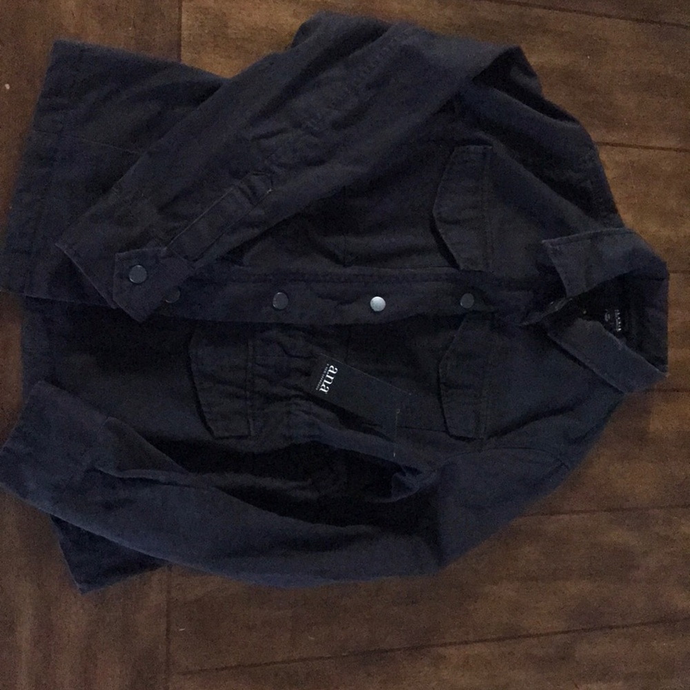 A.n.a. Jacket size XS. Never worn. Color black